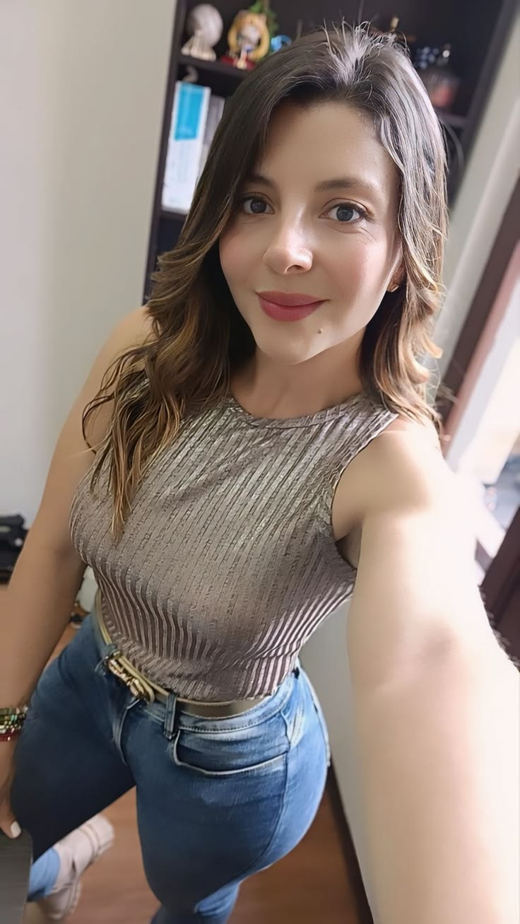 files/Ey_Monita___eymonita_on_X.jpg